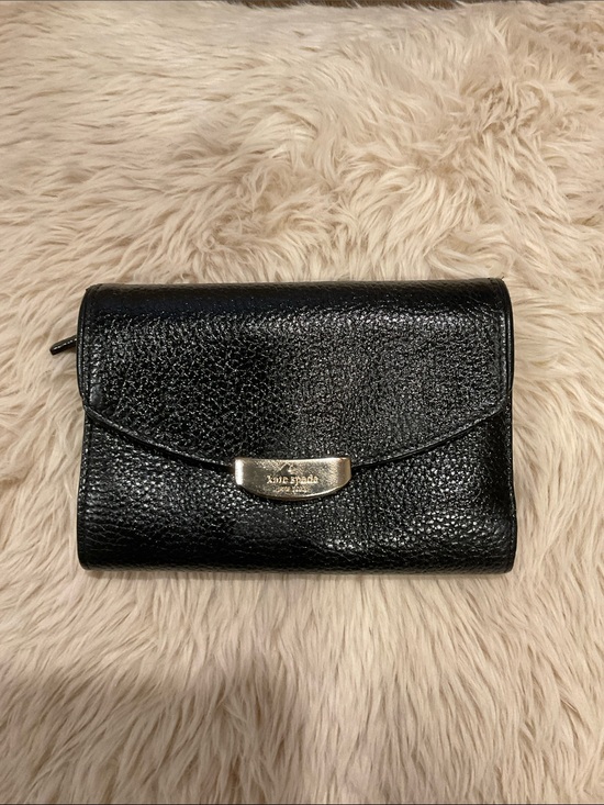kate spade Handbags - Kate Spade Black Callie Mulberry Street Pebble Leather Trifold Wallet Black EUC